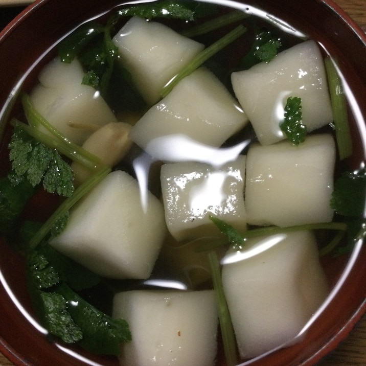 ヒガシマルの白だしで はんぺんのお吸い物 レシピ 作り方 By あぽちょふ 楽天レシピ